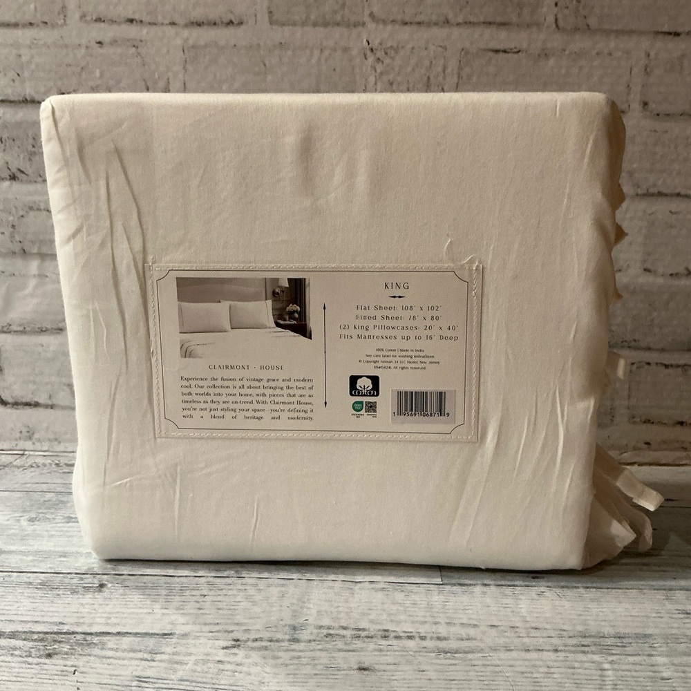 CLAIRMONT HOUSE 4Pc White King Size Cotton Sateen Finish Sheet Set-300TC - Picture 4 of 5